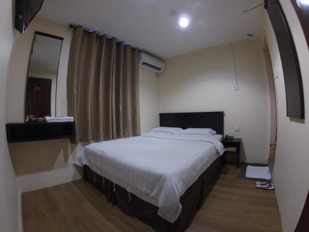 Hotel Kinabalu Кота-Кинабалу Номер фото